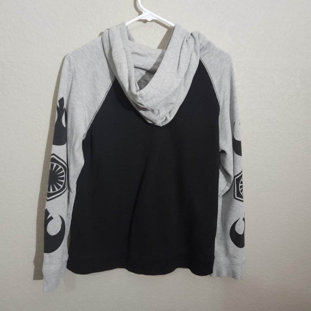 Star Wars Hoodie Womens Medium Black Gray The Force Awakens 2015 Raglan Pullover - Picture 11 of 16